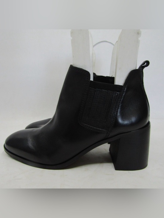 Lucky Brand Shoes - NEW Lucky Brand Black Leather Chelsea Block Heel Ankle Boots Zip-Up